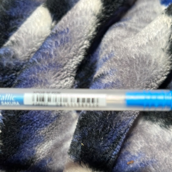 Gelly Roll Metallic pens - Picture 3 of 5